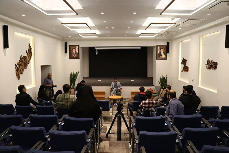 ترسیم نظام گفت و گو حول محور حقوق اساسی جمهوری اسلامی ایران