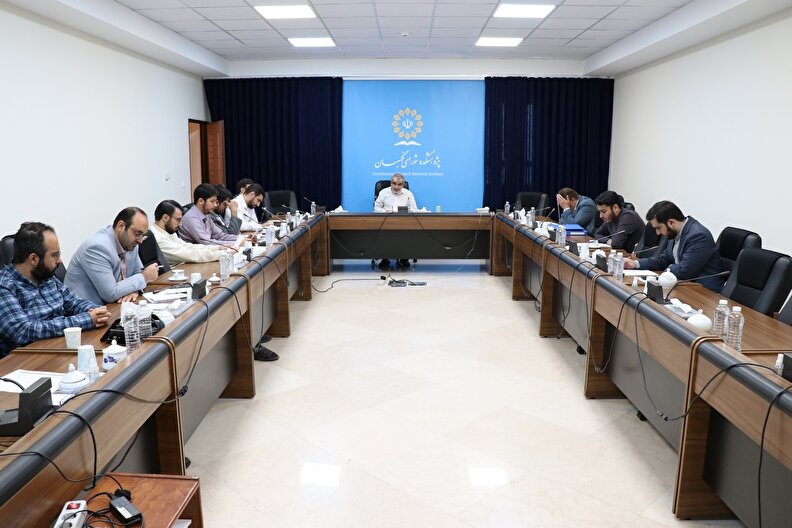 طرح نقل و انتقال سوابق بیمه یا بازنشستگی بین صندوق های بازنشستگی و تجمیع سوابق بیمه ای اشخاص در پژوهشکده شورای نگهبان بررسی شد