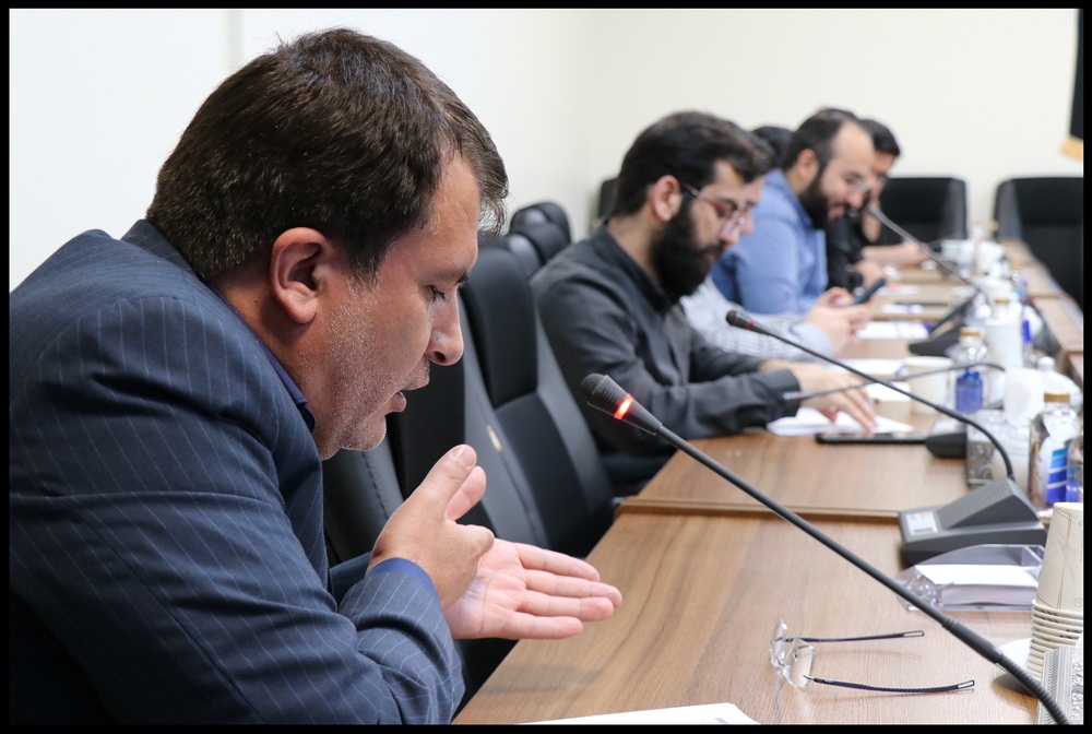 بررسی دو مصوبه مجلس شورای اسلامی در مجمع مشورتی حقوقی شورای نگهبان بررسی دو مصوبه مجلس شورای اسلامی در مجمع مشورتی حقوقی شورای نگهبان