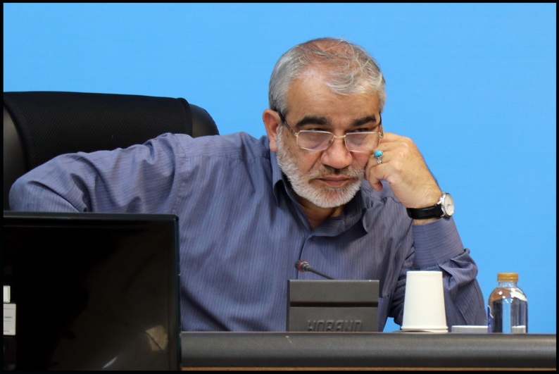 بررسی یک طرح و یک لایحه در مجمع مشورتی حقوقی شورای نگهبان بررسی یک طرح و یک لایحه در مجمع مشورتی حقوقی شورای نگهبان