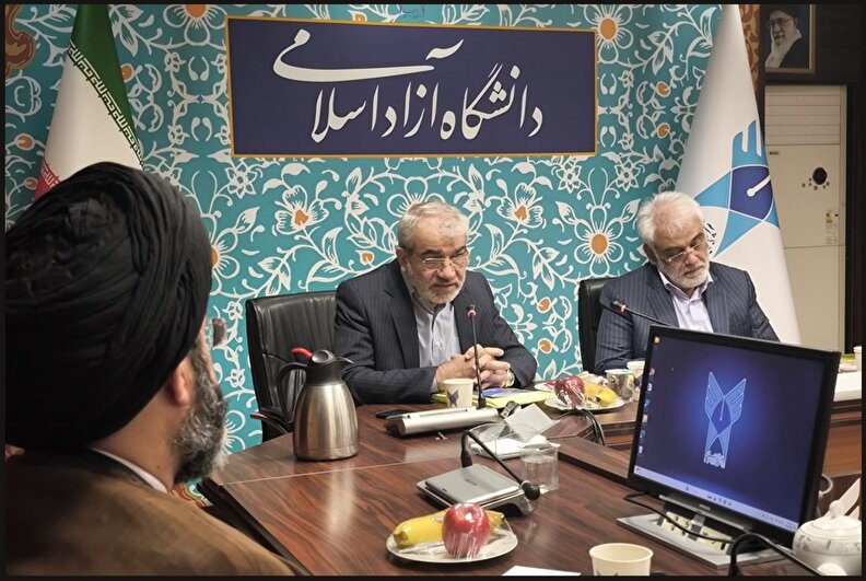 وجه نظریه‌پردازی و اندیشمندی مقام معظم رهبری(مدظله‌العالی) پنهان مانده است