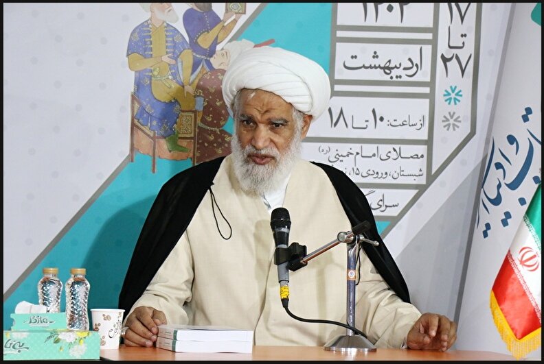 منظومه حقوق در اسلام ریشه در تکلیف الهی دارد و عمل به حقوق ملت، یک تکلیف و فریضه است