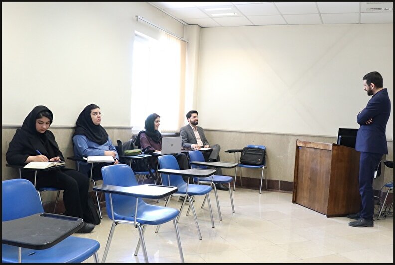 گفت‌وگوی صریح و علمی درباره جایگاه مردم در نظام جمهوری اسلامی ایران